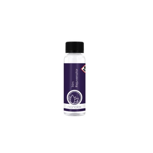 Le flacon au bouchon noir est orné d'une étiquette violette arborant le logo feuille blanche de Nanolex Trim Rejuvenator. - Tekalab