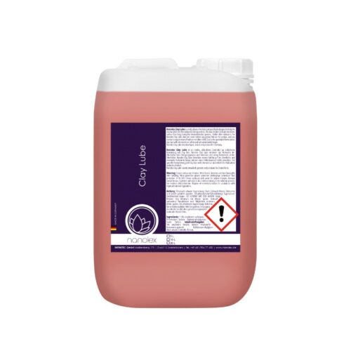 L'image montre une bouteille de lubrifiant Nanolex Clay Lube contenant un liquide rose. L'emballage comprend des instructions détaillées et une icône d'avertissement sur le côté, avec un bouchon blanc, symbolisant les solutions d'entretien automobile de qualité supérieure de Nanolex. - Tekalab