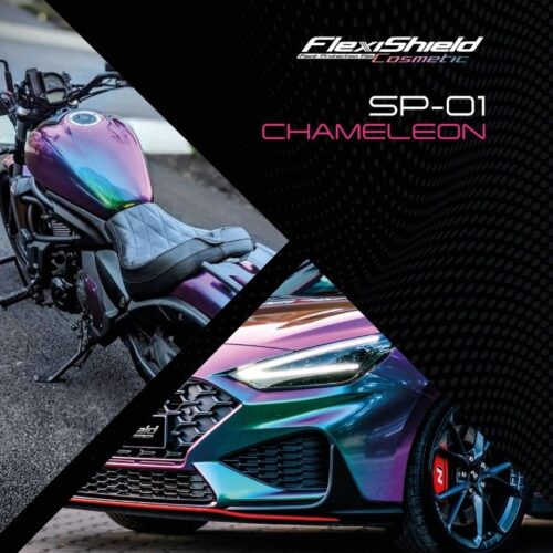 Une image promotionnelle pour FLEXISHIELD Cosmétique PPF TP-04 Moon Beam 2.0 présente une moto et une voiture avec une peinture changeante de couleur similaire à leffet captivant Moon Beam 2.0, mise en valeur sur un fond noir avec des formes géométriques. - Tekalab