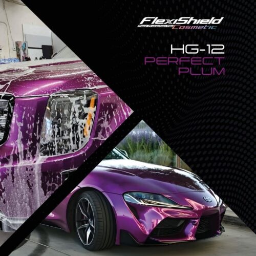 Lavant dune voiture de sport et dun SUV violets, partiellement recouverts de mousse de savon, est présenté. Le texte indique : « FLEXISHIELD Cosmétique PPF TP-04 Moon Beam 2.0 Perfect Plum ». Un fond noir texturé accentue le design élégant de la technologie de protection avancée de FlexiShield. - Tekalab